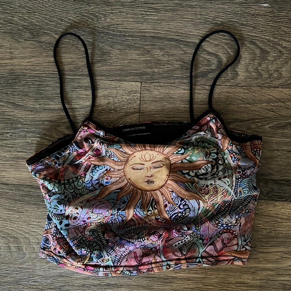 Crop top
